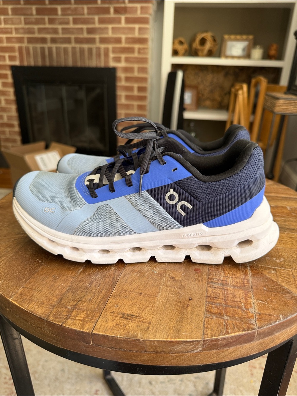 On Cloud On W Cloudrunner Sneakers 8.5 - Picture 9 of 12